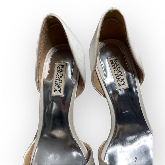 Badgley Mischka Crystal Embellished Wedding Peep Toe Heels Shoes - Picture 9 of 9